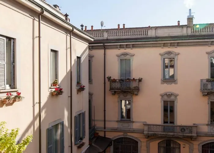 Δωμάτια σε οικογενειακή κατοικία Navigli Con Bagno Privato *