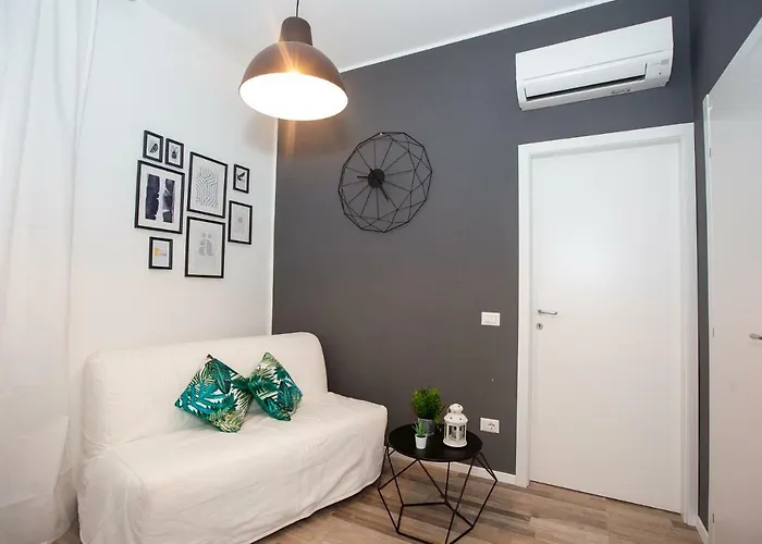 Mamiani 6 * ميلان