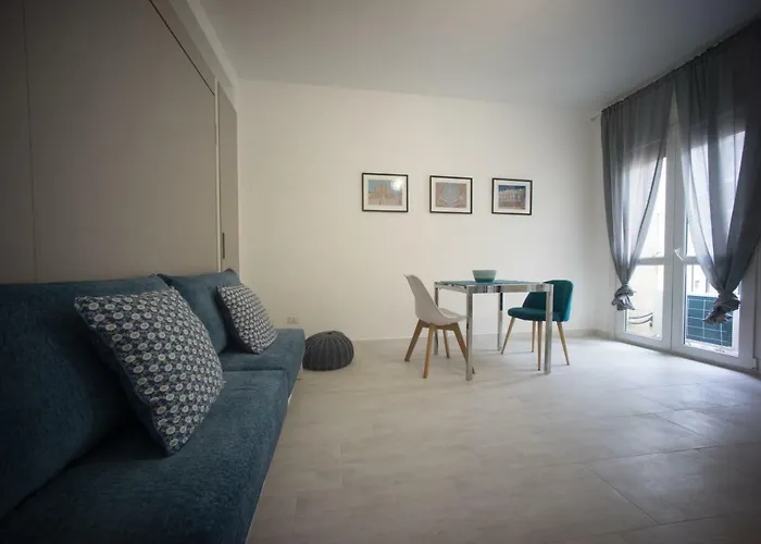 Clever House Милан