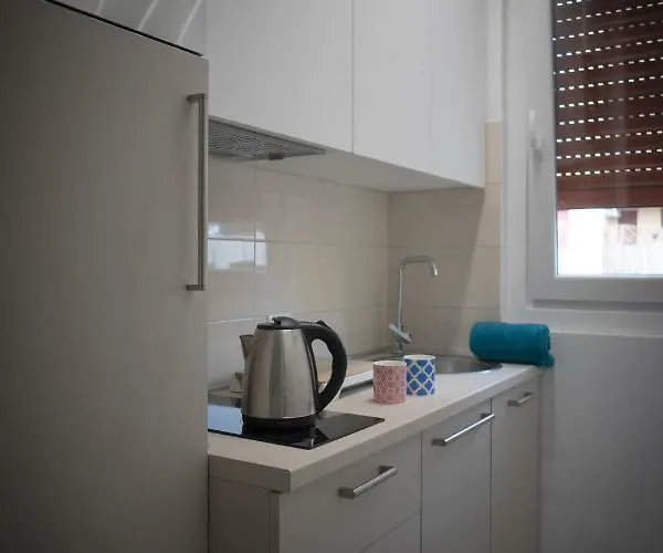 Clever House Милан