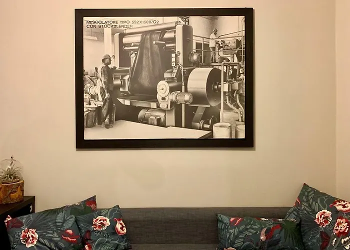 Fra Storia E Modernita * Mediolan