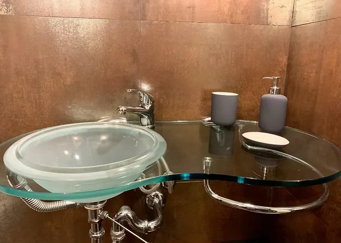 Fra Storia E Modernita