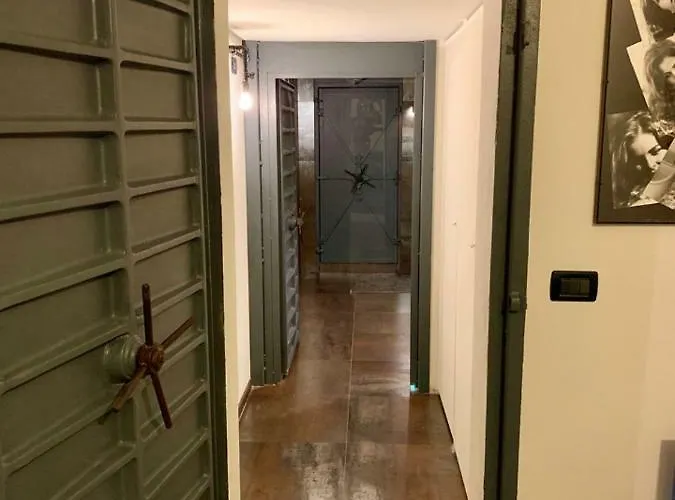 Fra Storia E Modernita *