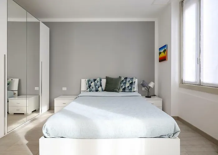 Center - Porta Romana Apartamento *