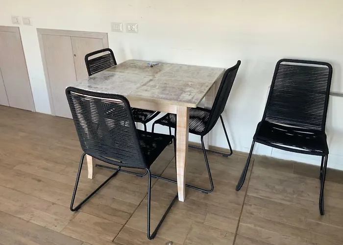 Luxury Unique View Near Main Station 米兰