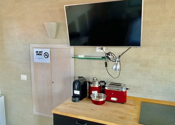 Luxury Unique View Near Main Station *