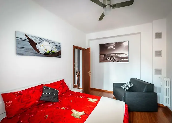 Lägenhet Bright House In *