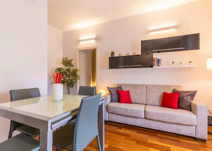 Golden House Apartment