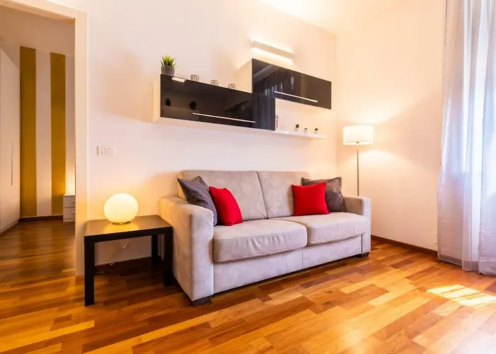 Golden House Apartment