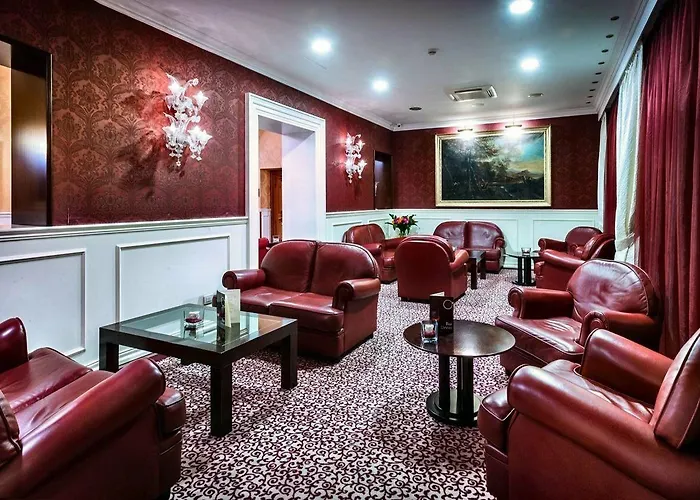 Отель Worldhotel Casati 18 4*