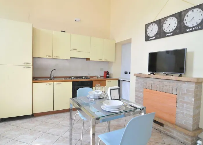 King's House Bosco Verticale Unicredit Tower Gaeaulenti Milan