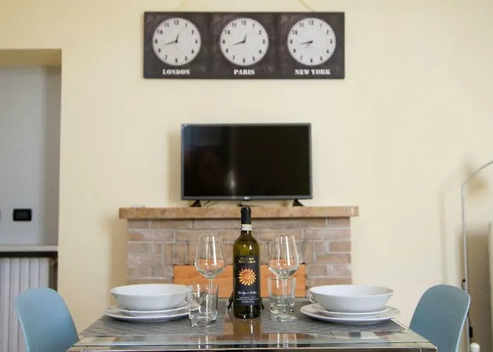 King's House Bosco Verticale Unicredit Tower Gaeaulenti Apartment Milan