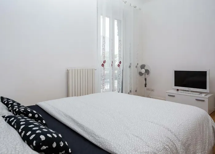 Bilocale Zona 200metri Da Stazione *