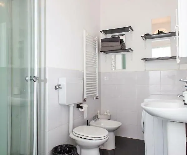 Bilocale Zona 200metri Da Stazione Apartment Milan