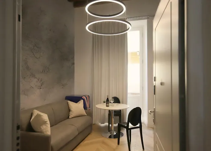 Porta Nuova 4*