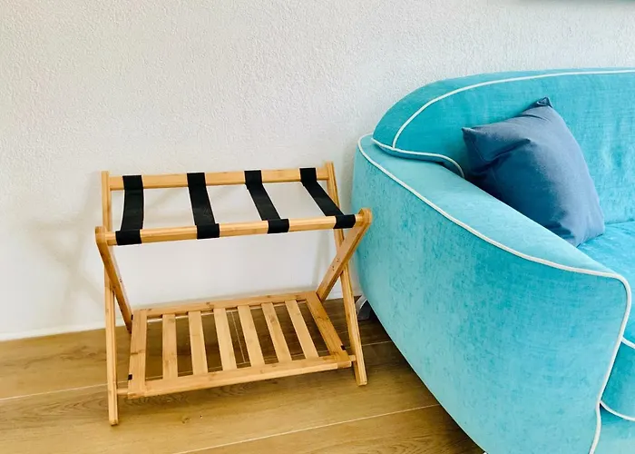 Luxury Flat By Station / Unique View *