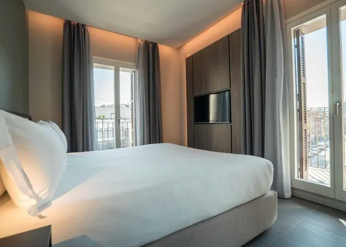 Be Mate Via Tivoli * Милан