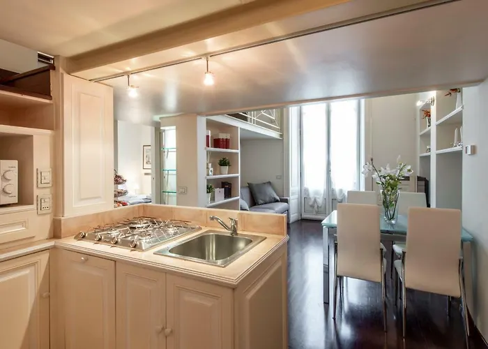 Royal - Centro Cadorna * Milánó