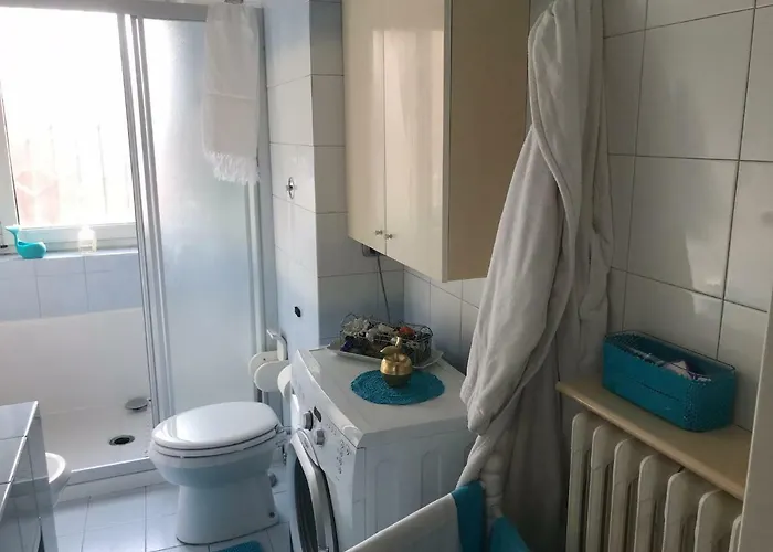 Апартаменты Leoni Charminghouse *