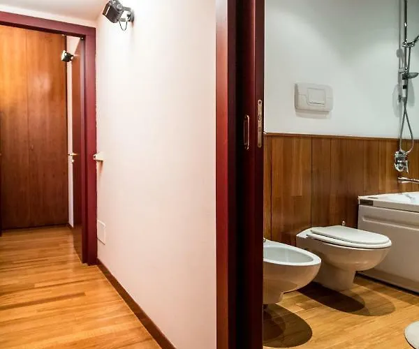 Airguest Crocetta Loft דירה