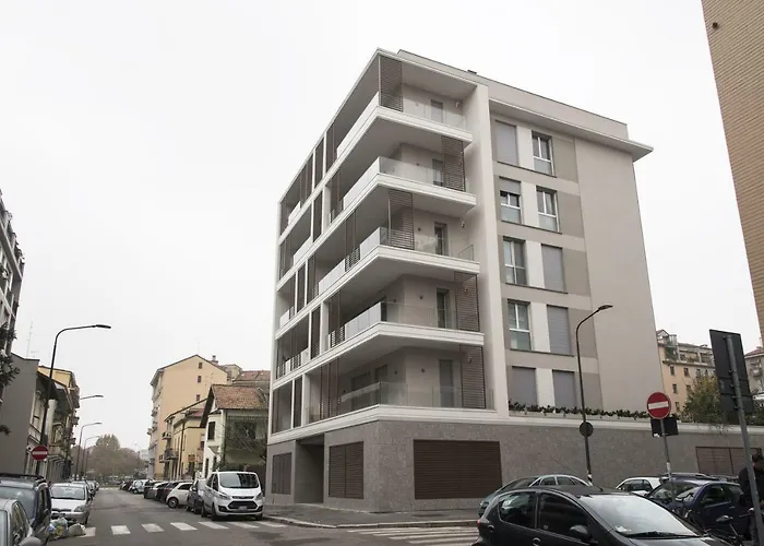 Design & New Center アパート ミラノ