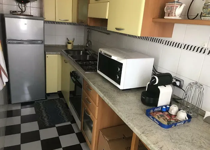 Leoni Charminghouse Milan