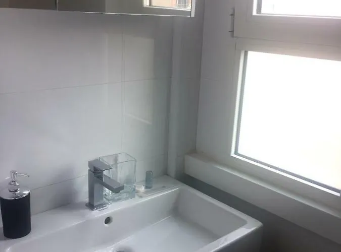 Porta Venezia - Downtown Милан