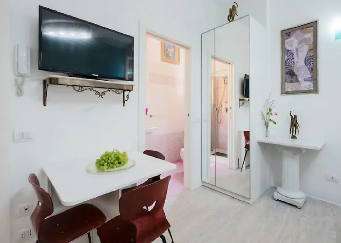 ℒovely&ℰlegant Next To Duomo/missori Appartamento *