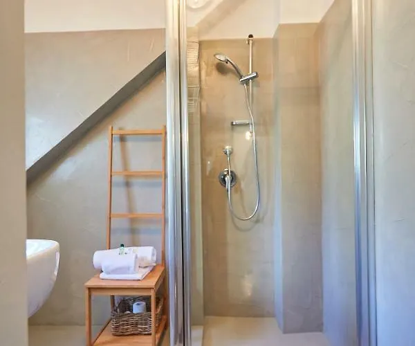 Guesthost - Con Balcone Per 2 Persone *