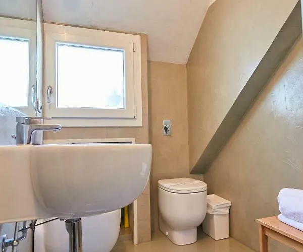 Guesthost - Con Balcone Per 2 Persone