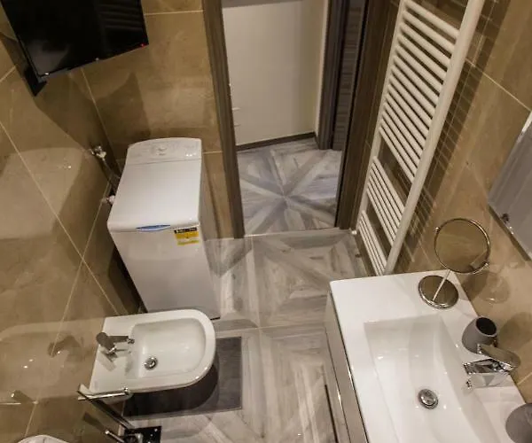 Appartement Castle Near Duomo Milaan