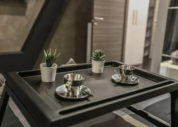 Stylish Near Duomo شقة *