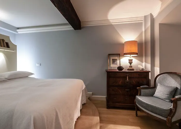 Antica With Outdoor In The Heart Of Centre, 4 Bedrooms