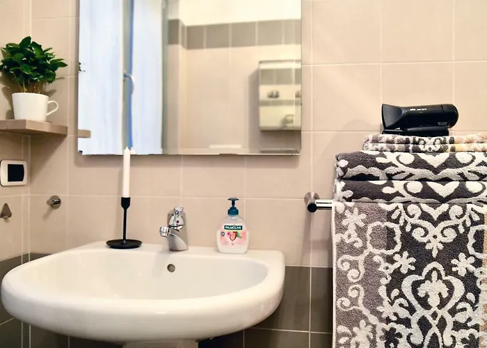 Flat With Private Garden- Direct Metro Connection To Duomo In 15 Min *