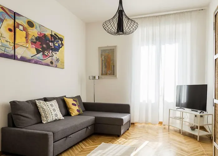 Sweet San Lorenzo, Right In The Centre Milaan