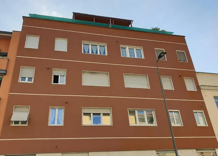 34 Via Giulio Carcano