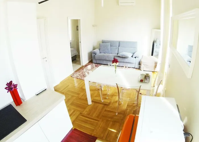 Daire Porta Venezia - Downtown *