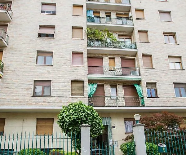 Lorenteggio Apartman Milánó