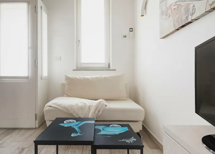 Charming On The Darsena Navigli - Pulizia Eccezionale Appartamento