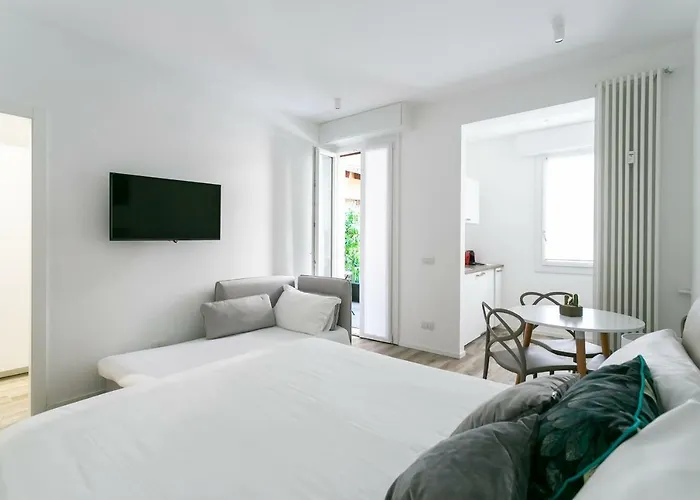 Milanofierapartments * Милан