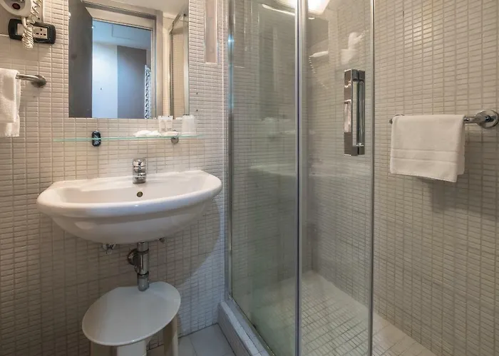 Canova Отель