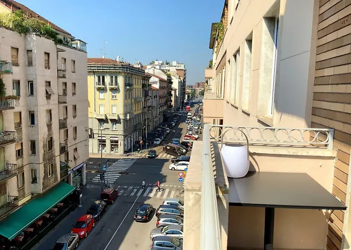 Luxury Flat By Station / Unique View *