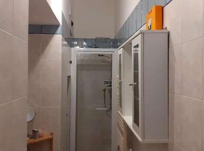 King's House Bosco Verticale Unicredit Tower Gaeaulenti Apartment Milan