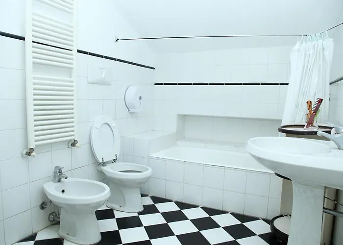 بيت ضيافة Lovely House ميلان