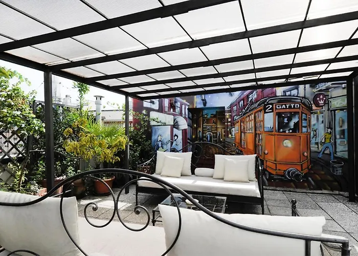 Sweet San Lorenzo, Right In The Centre