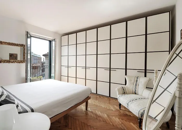 Sweet San Lorenzo, Right In The Centre