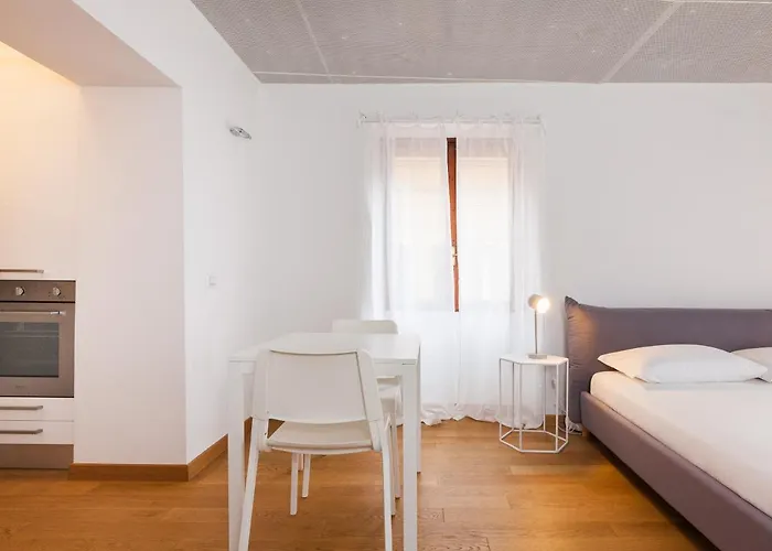 Easyhomes - Spiga * Milán