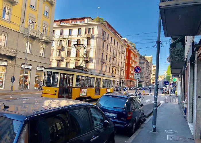 Luxury Unique View Near Main Station *