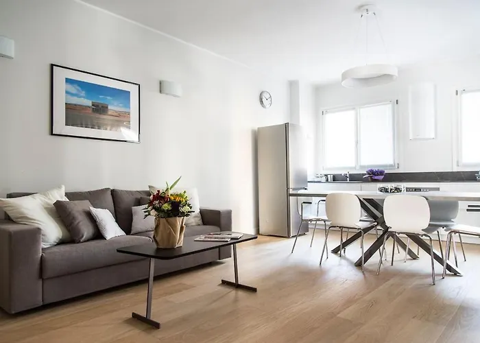 Brand New , Life District Lejlighed *