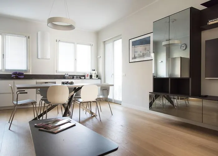 Brand New , Life District Apartmán *